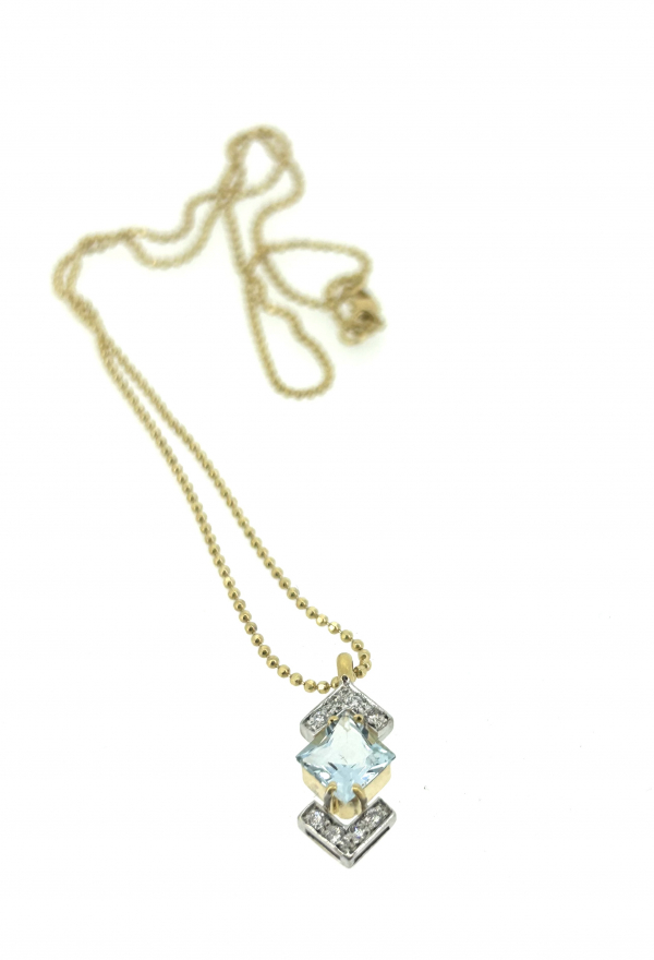 18ct Aquamarine & Diamond set. - Image 4