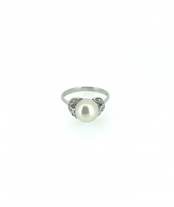 18ct Vintage Pearl & Diamond Ring