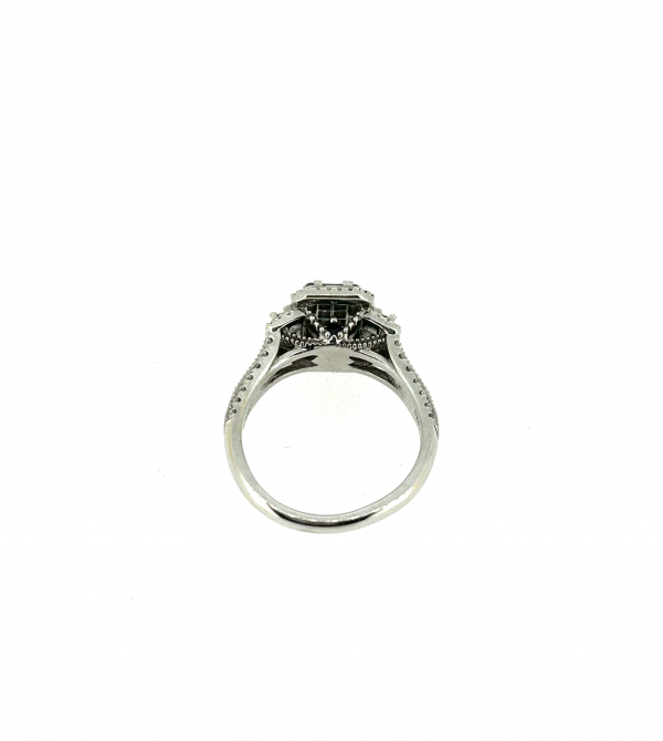 Vera Wang 18ct White Gold, Diamond & Sapphire Ring. - Image 4