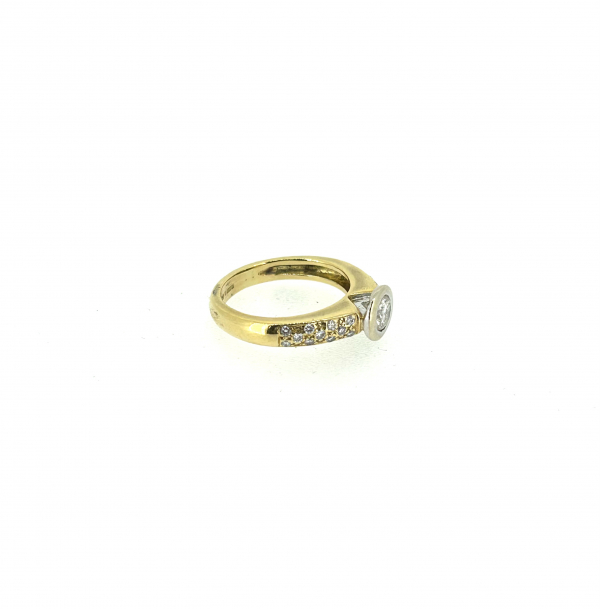 18ct Yellow Gold & Diamond Ring - Image 3