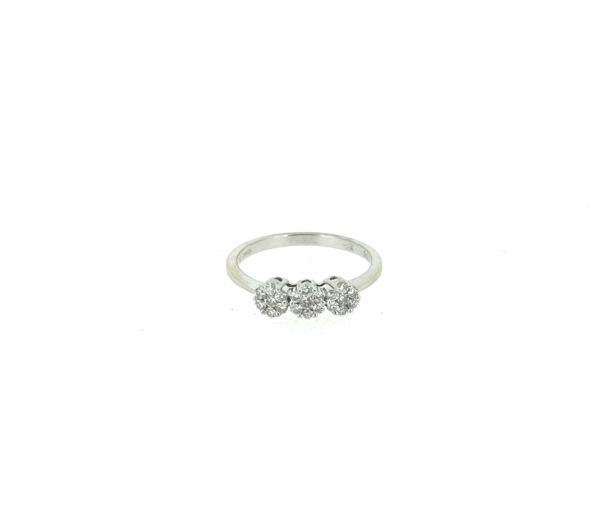 18ct & 0.30ct Diamond Ring.