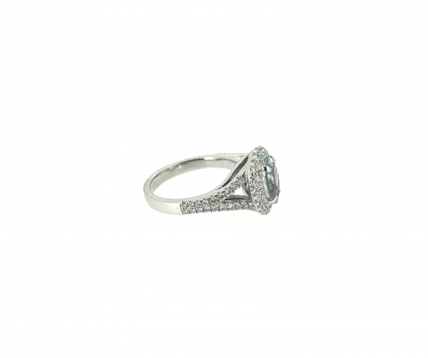 18ct, 1.50ct Aquamarine & 1ct Diamond Ring - Image 3