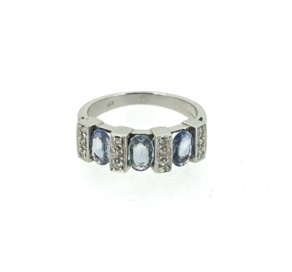 9ct White Gold, Diamond & Tanzanite Ring