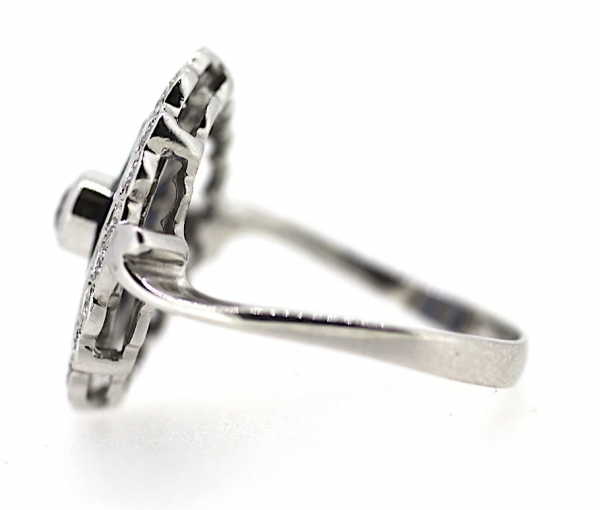 18ct Art Deco, Sapphire and Diamond Ring - Image 3
