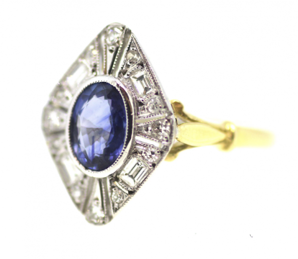 18ct British Art Deco, Sapphire & Diamond Ring - Image 3