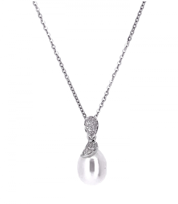 18ct Cultured Pearl & Diamond set of necklace and earrings - Image 3