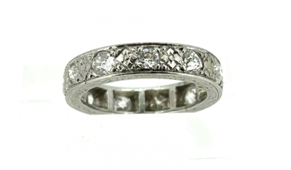 Platinum & Diamond Ring - Image 4
