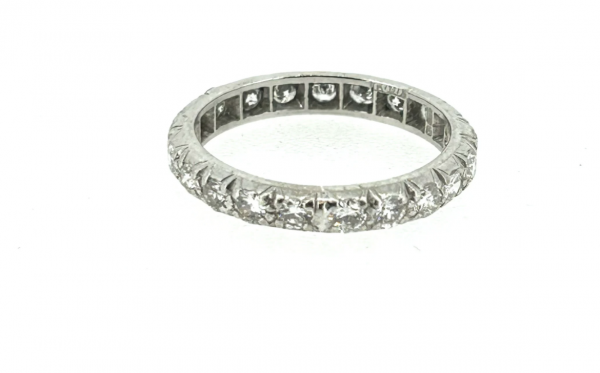 18ct White Gold & Diamond Ring