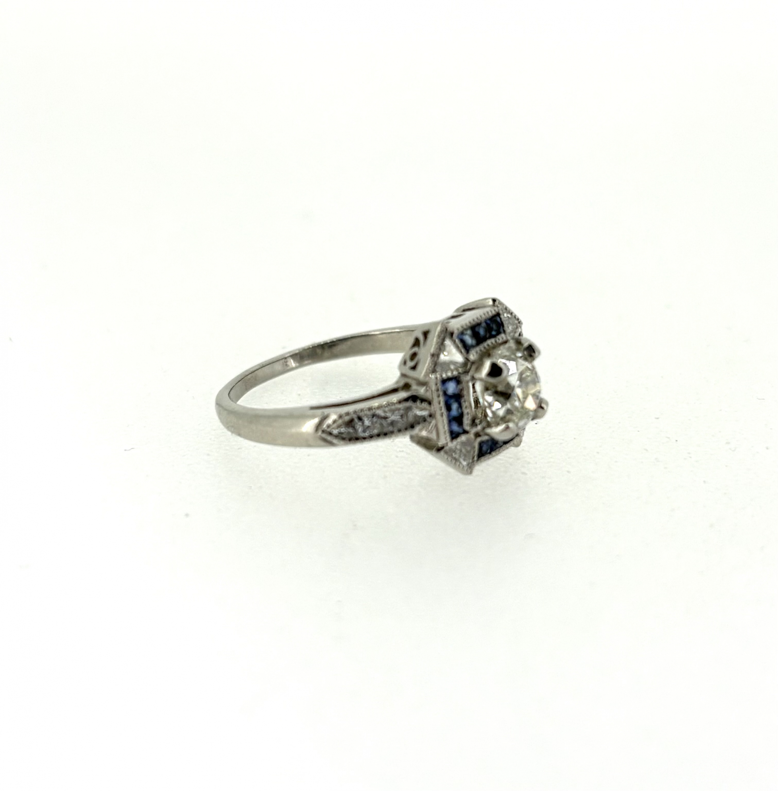 Platinum, Diamond & Sapphire Ring - Image 3