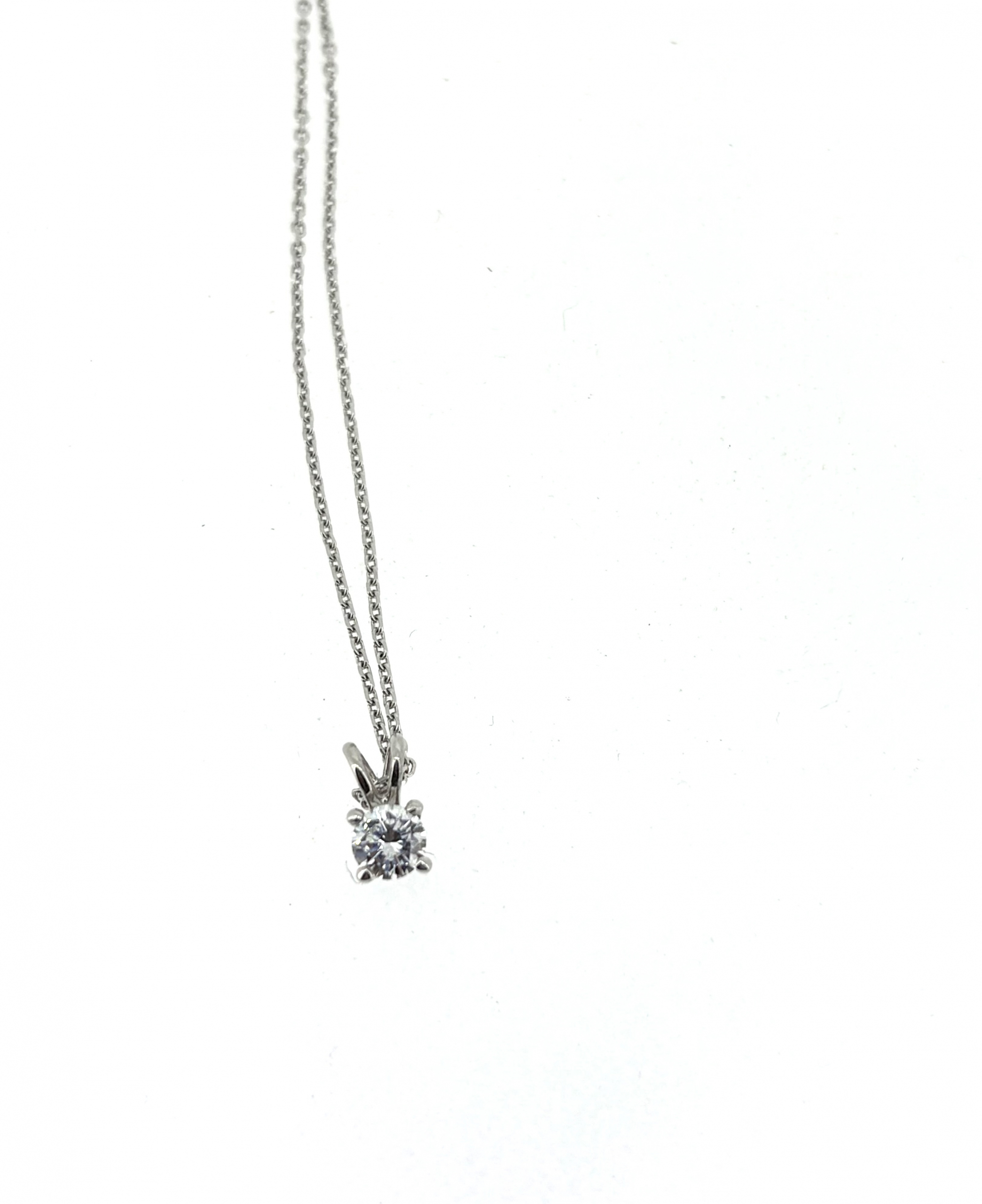 9ct Gold & 0.30ct Diamond Necklace - Image 3