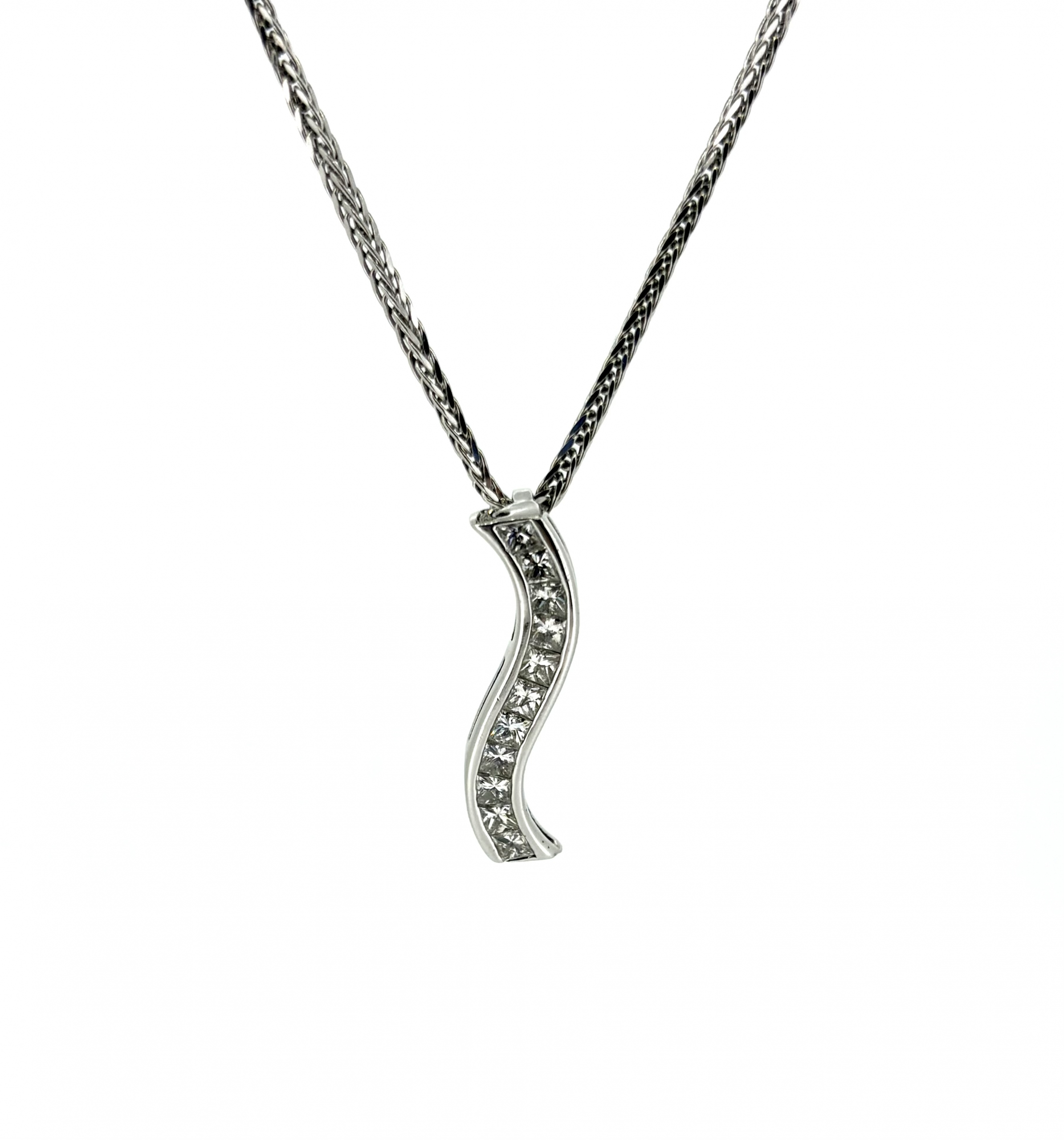 18ct Gold & 1.20ct Diamond Necklace - Image 2