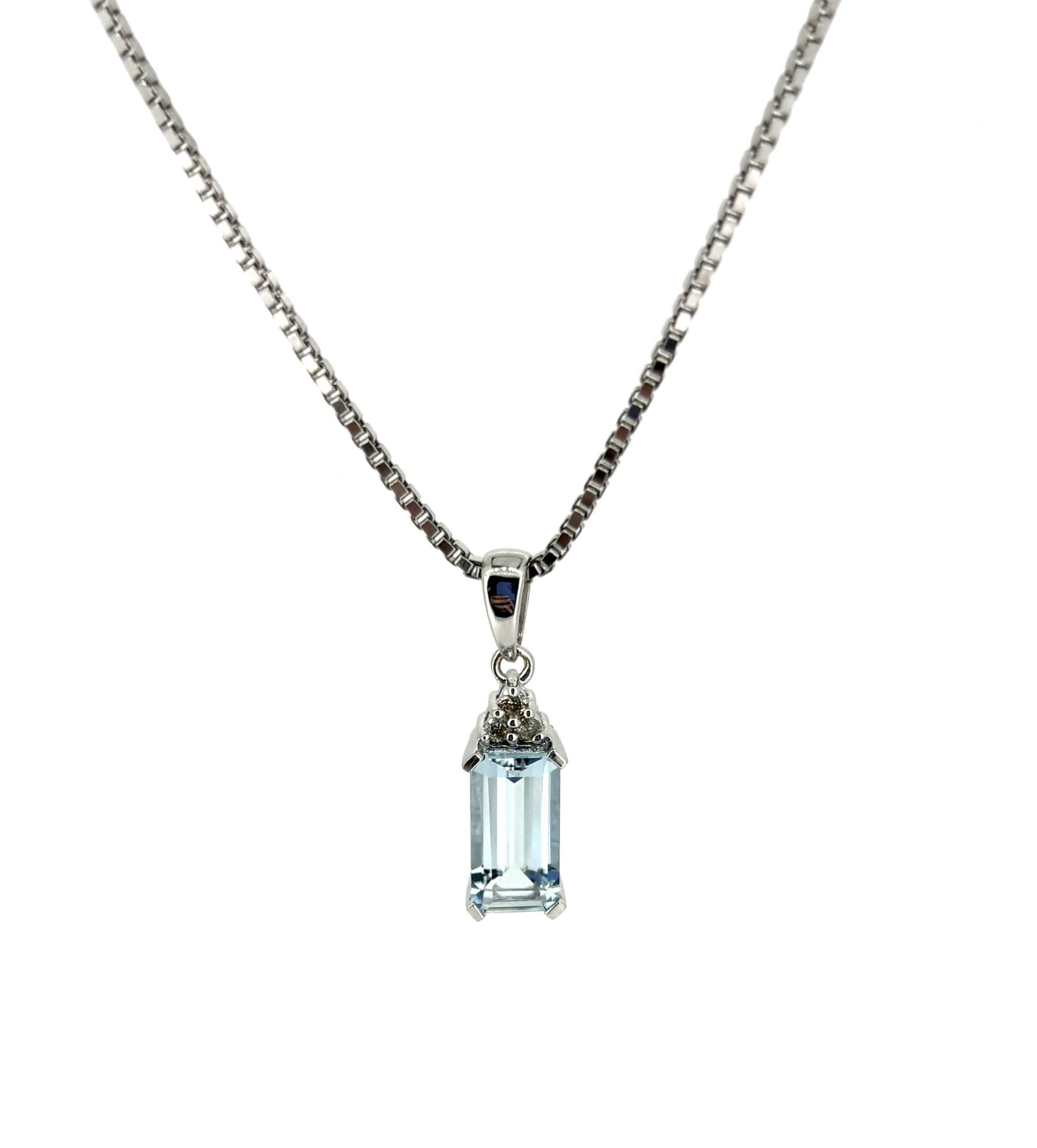 14ct Gold, Aquamarine & Diamond Necklace