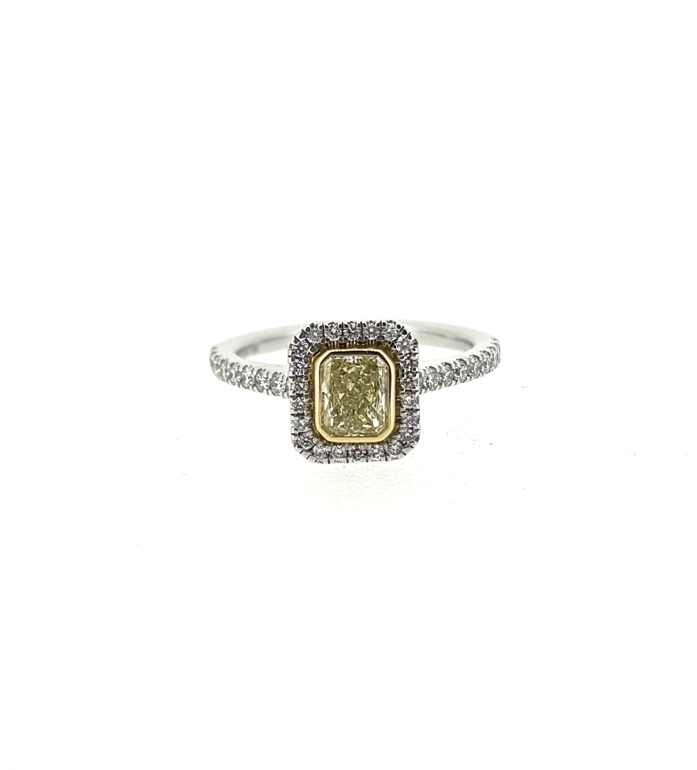 Platinum 0.59ct Yellow Diamond Ring