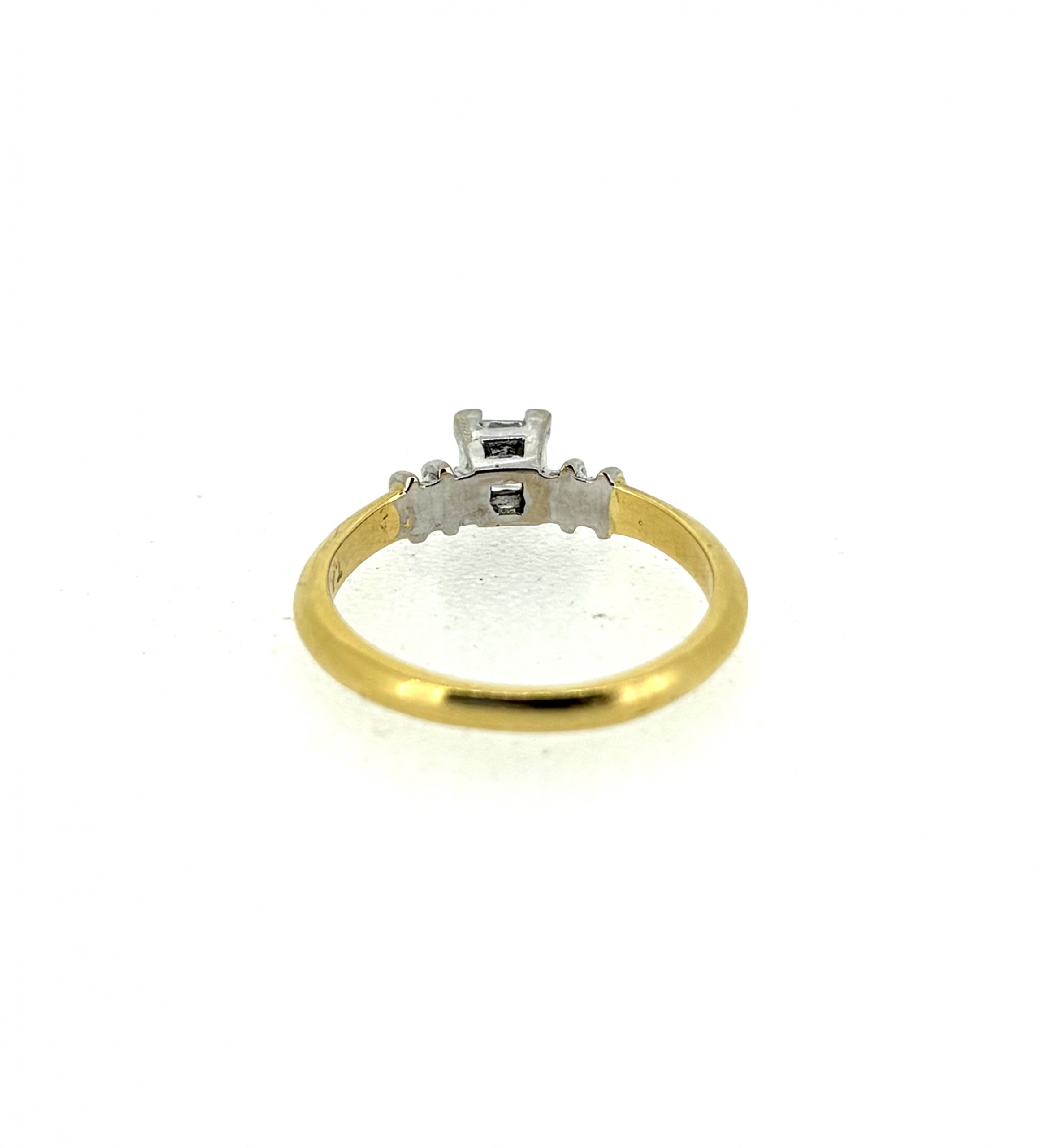 18ct Yellow Gold & 0.25ct Diamond Ring - Image 4